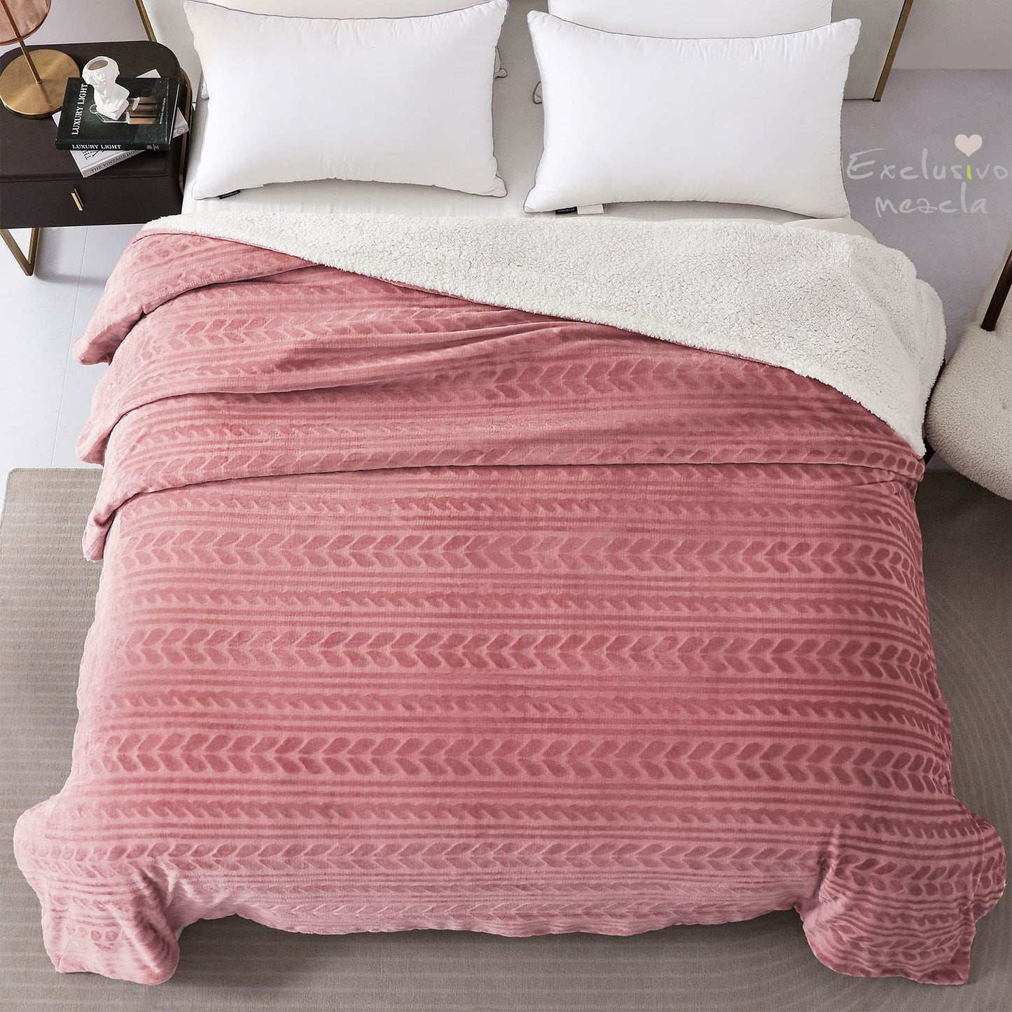 Exclusivo Mezcla Twin Size Sherpa Fleece Bed Blanket, Reversible Velvet Warm Blankets for Bed Couch Sofa, 90x66 Inches, Dusty Pink