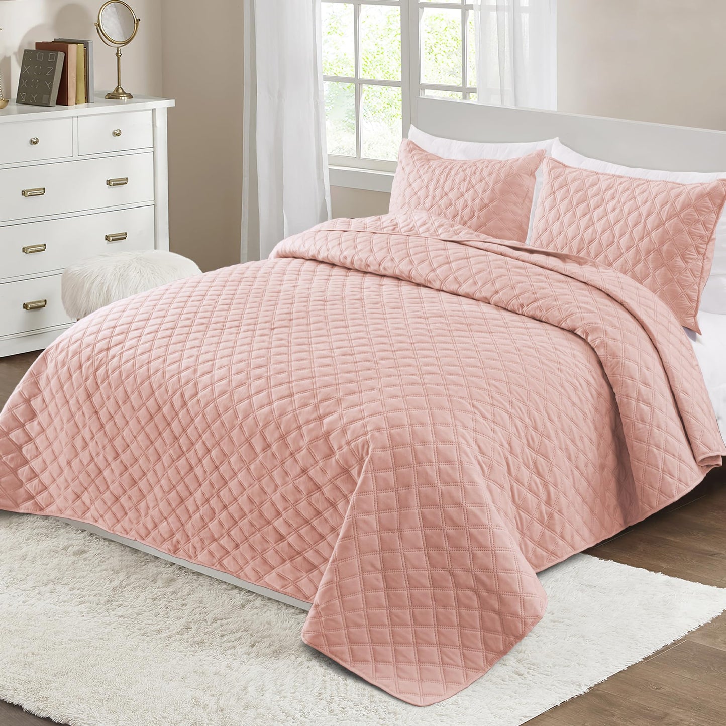 Exclusivo Mezcla Soft Quilt Set Queen Full Size, 3 Pieces Lightweight Quilts Blush Pink Bedspreads Coverlets Bedding Set for All Seasons, Grid Pattern