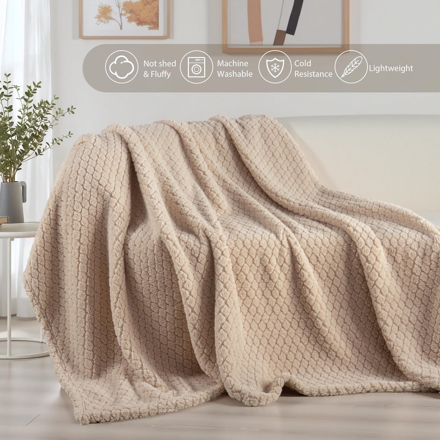 Exclusivo Mezcla Fleece Throw Blanket for Couch, Super Soft Jacquard Bed Blanket, Lightweight Fuzzy Warm for All Seasons, 50x60 Inches, Camel