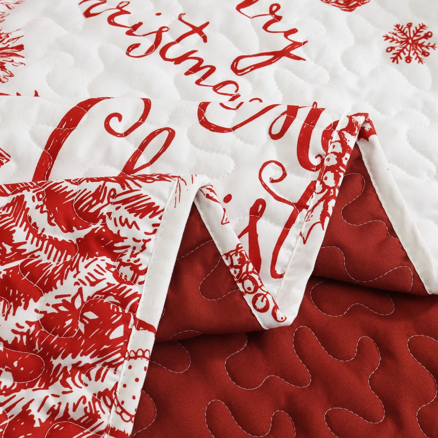 Exclusivo Mezcla Christmas Reindeer Pattern Quilted Throw Blanket for Bed/Couch/Sofa, Microfiber Holiday Decorated Throw Quilt Soft and Lightweight (50"x 60", White)