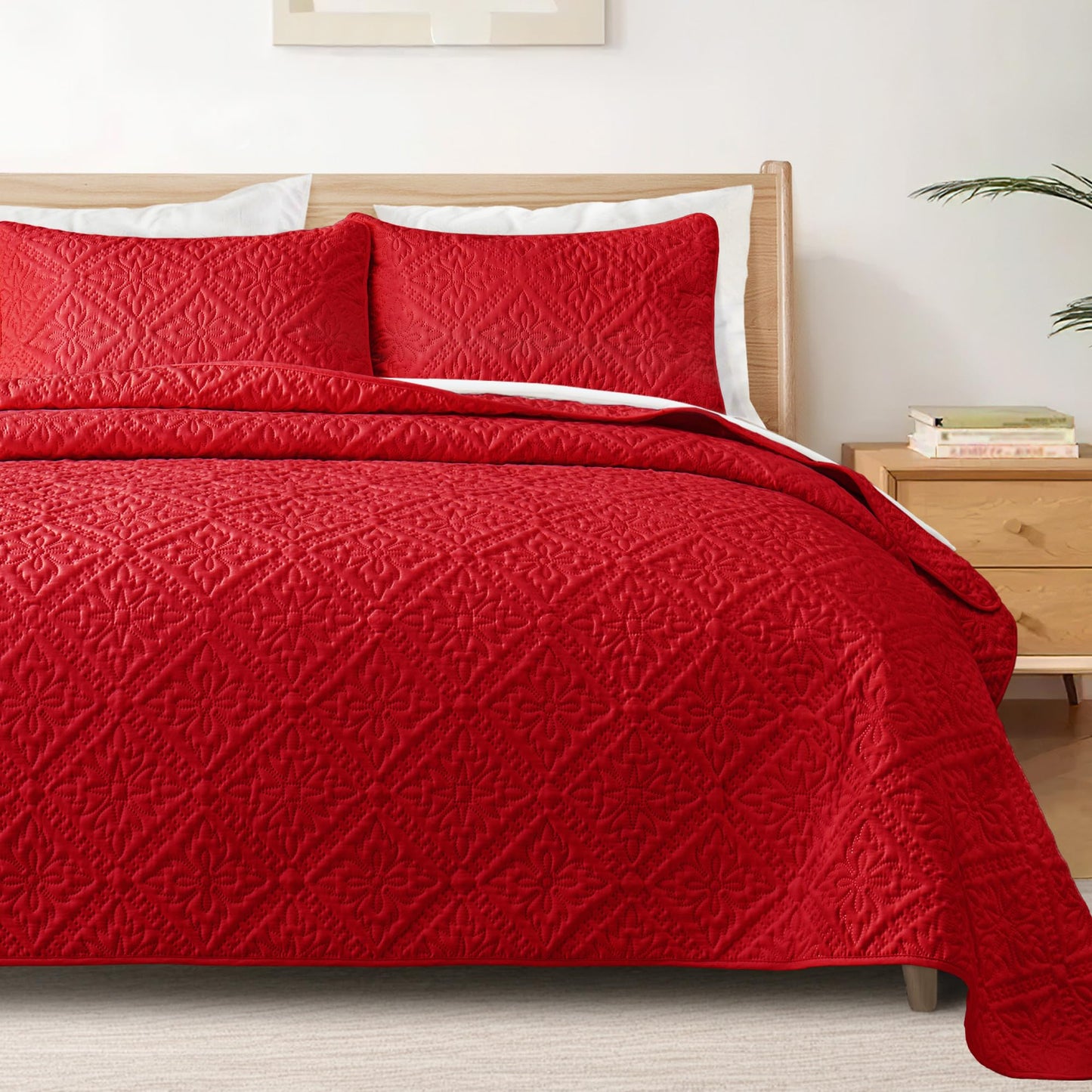 Exclusivo Mezcla California King Quilt Bedding Set, Lightweight Soft Bedspreads Coverlets with 2 Pillow Shams, Modern Red Oversized Quilts King Size for All Seasons