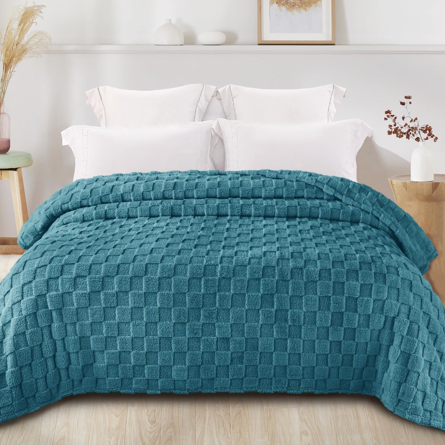 Exclusivo Mezcla Queen Size Flannel Fleece Blanket, Super Soft Warm Lightweight Checkered Pattern Blanket for All Seasons, Slate Blue, 90"x90"