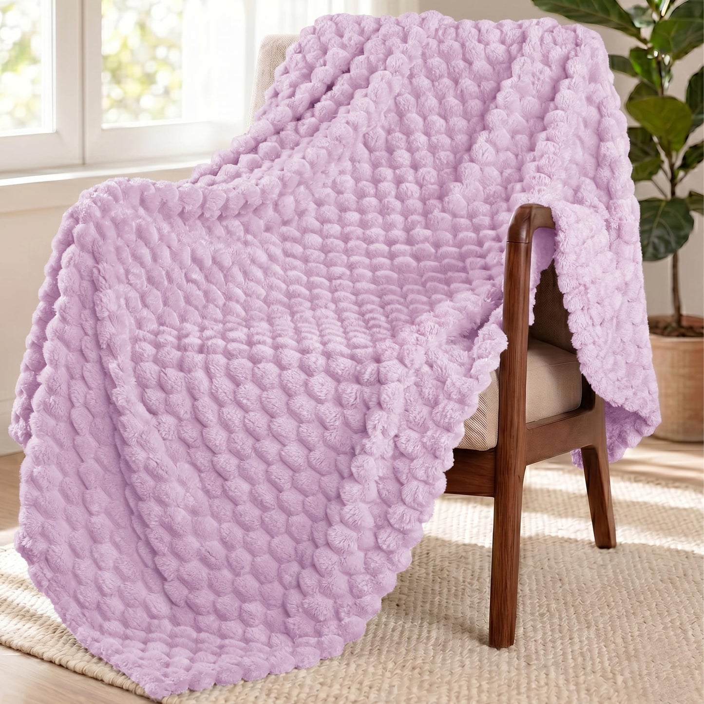 Exclusivo Mezcla Large Soft Fleece Throw Blanket, 50"x70" Stylish Jacquard Throw Blanket for Couch, Cozy, Warm, Lightweight Lilac Purple Blanket