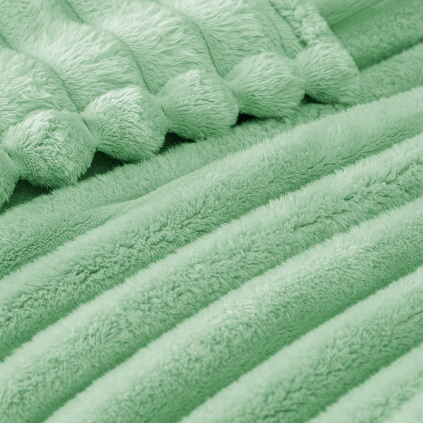 Exclusivo Mezcla Queen Size Flannel Fleece Blanket, Super Soft 3D Striped Jacquard Blanket for Bed, Lightweight Fuzzy Cozy Blankets, Sage Green, 90"x90"