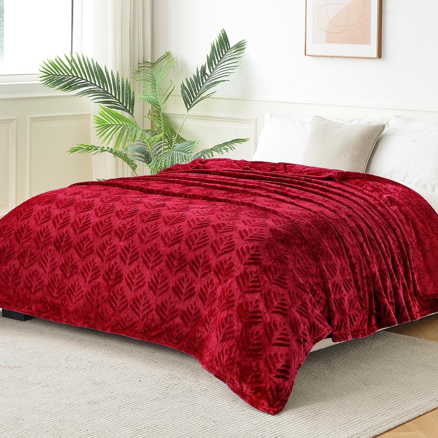 Exclusivo Mezcla Fleece Throw Blanket for Couch, Leaves Pattern Super Soft and Cozy Blankets, Plush Fuzzy Lightweight, Deep Red, 50"x60"