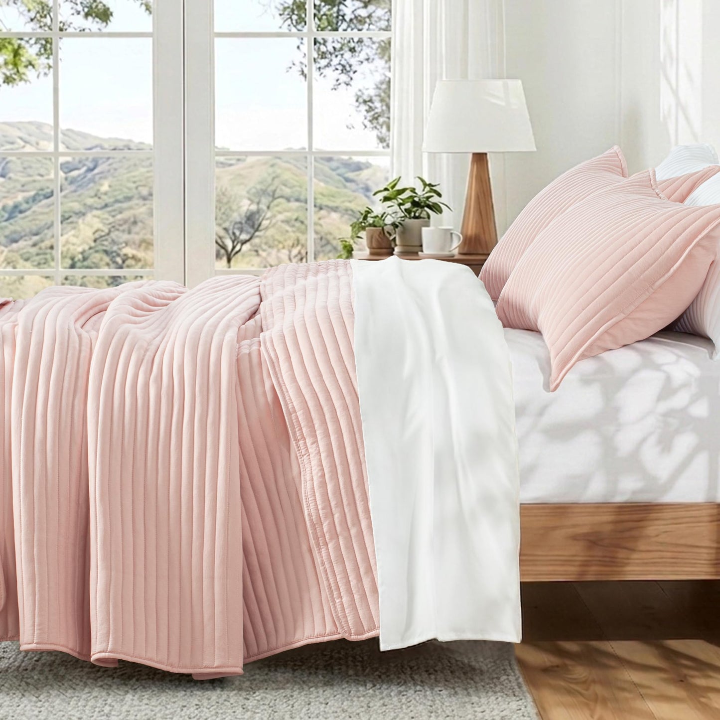 Exclusivo Mezcla Full Queen Quilt Bedding Set, Stripe Stitching Blush Pink Quilts Queen Size for All Seasons, Soft Lightweight Microfiber Bedspreads Coverlets Bed Cover, 90"x96"