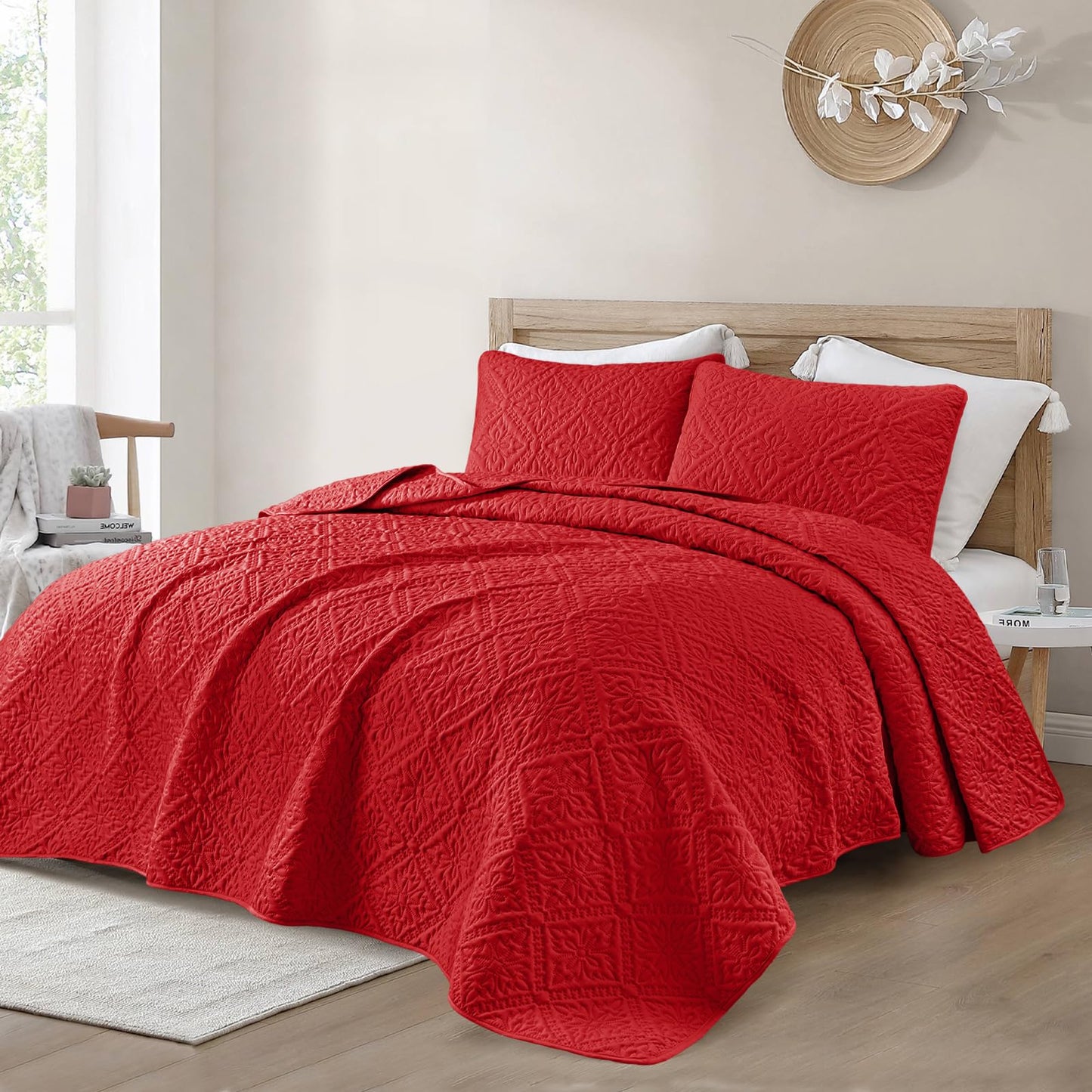 Exclusivo Mezcla California King Quilt Bedding Set, Lightweight Soft Bedspreads Coverlets with 2 Pillow Shams, Modern Red Oversized Quilts King Size for All Seasons