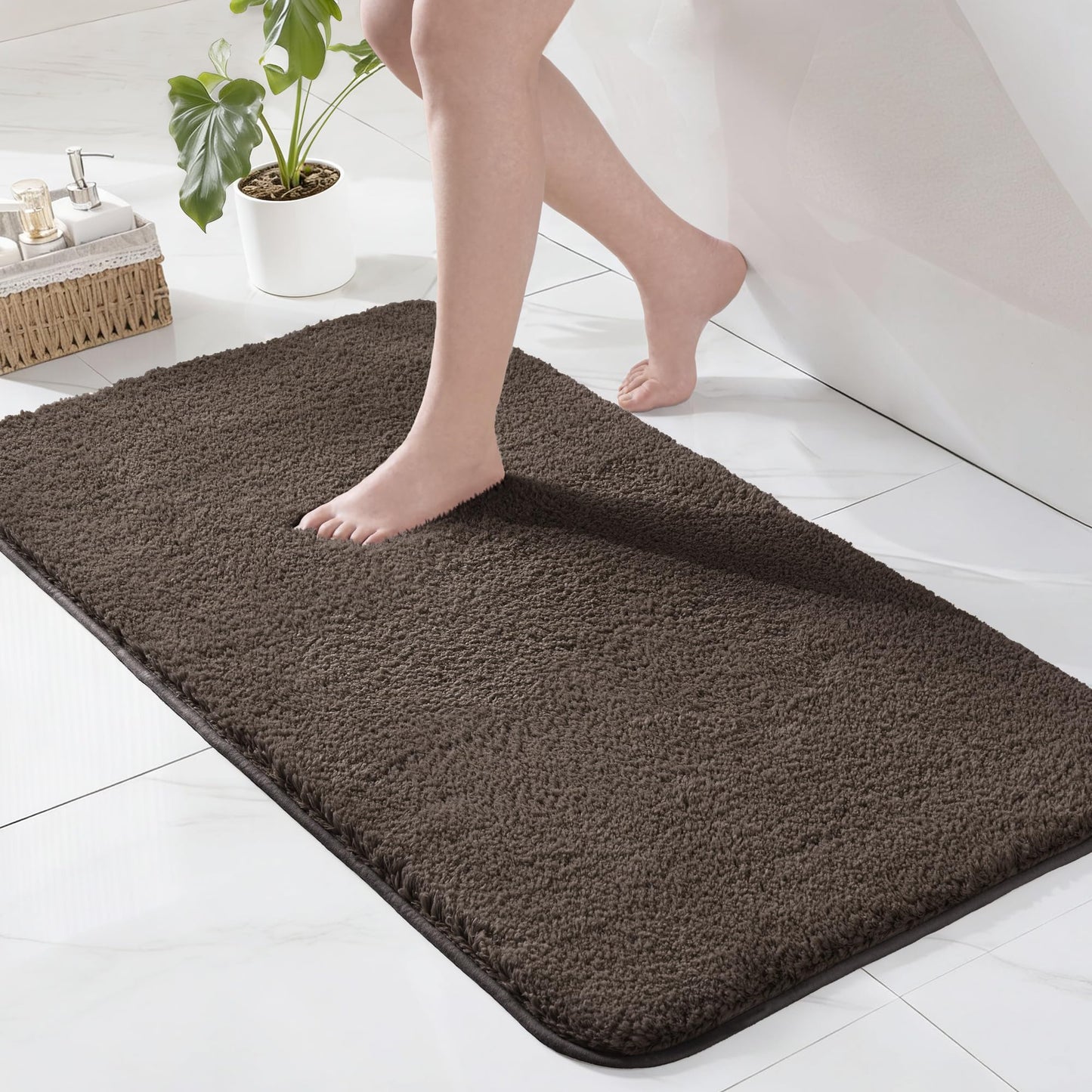 Exclusivo Mezcla Bathroom Rugs Mat 24x36, Extra Soft Non Slip Absorbent Water Microfiber Bath Rugs, Machine Washable Quick Dry Bath Mats for Bathroom Floor, Shower, Home Decor, Solid Coffee
