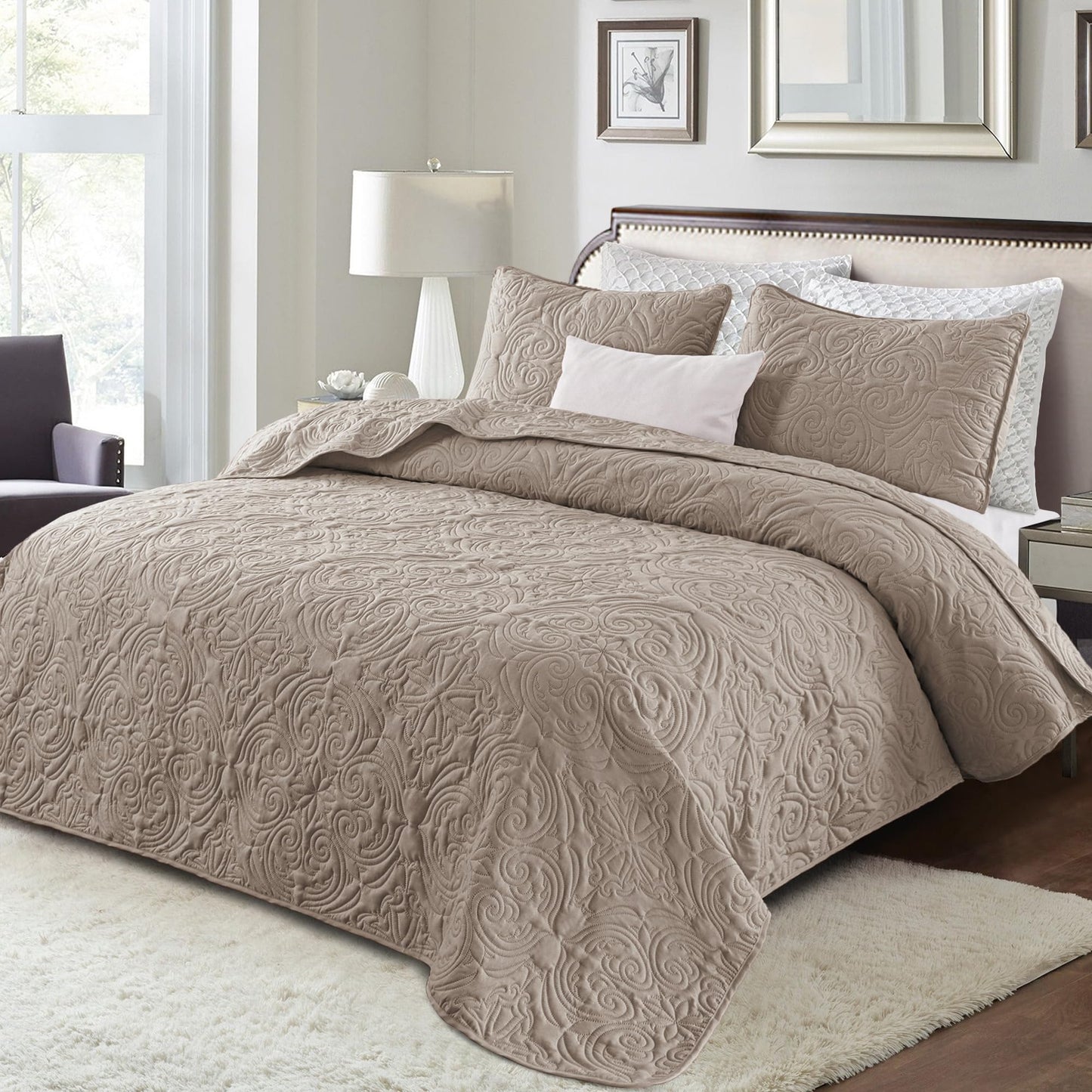 Exclusivo Mezcla Quilts Queen Size Bedding Set with 2 Pillow Shams, Lightweight Taupe Full Queen Quilt Bedspread with Vintage Damask Pattern, Soft Bedspreads Coverlets for All Seasons