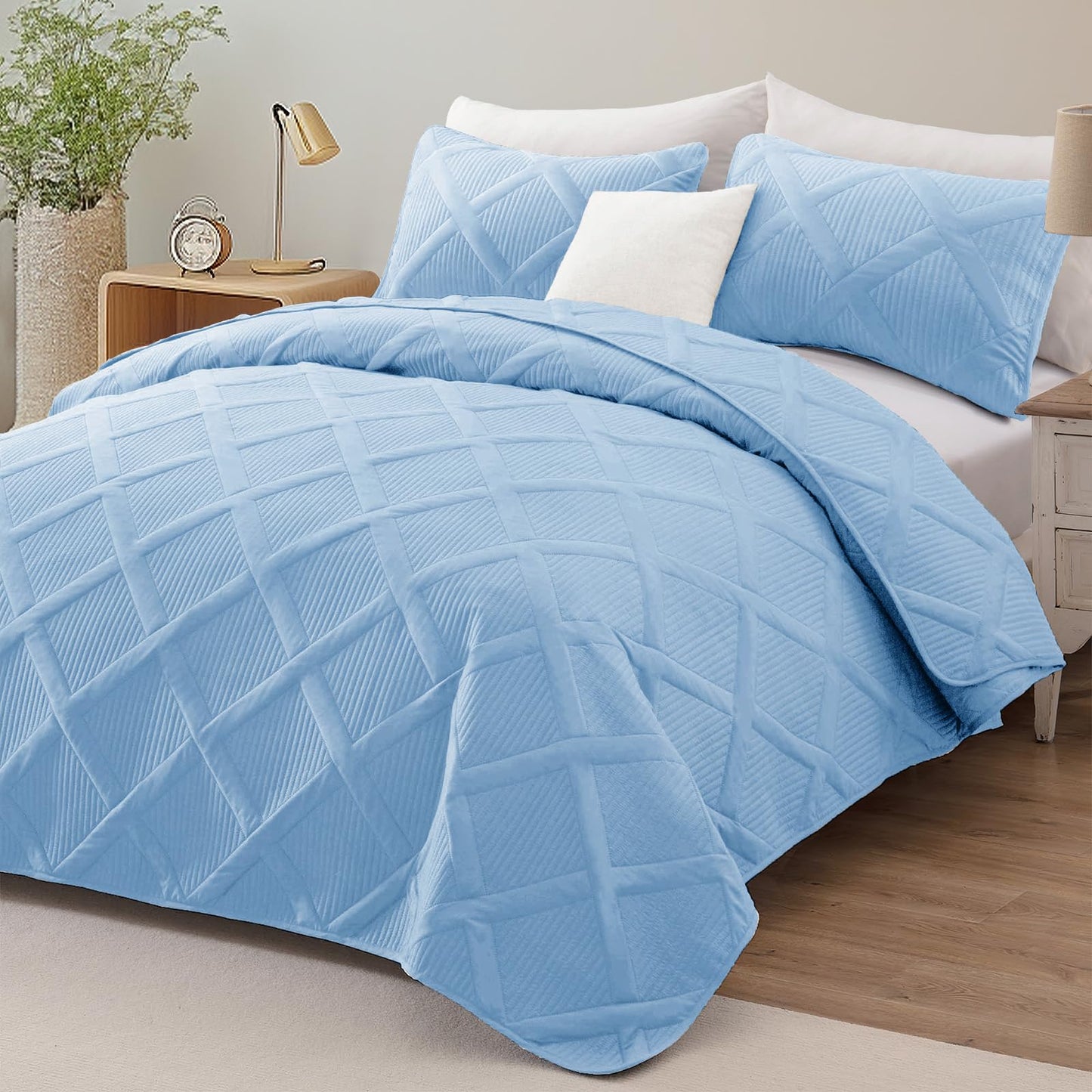 Exclusivo Mezcla Twin Size Quilt Set with Modern Striped Pattern, 2 Pieces Lightweight Sky Blue Quilts Bedding Set, Soft Bedspreads Coverlets for All Seasons