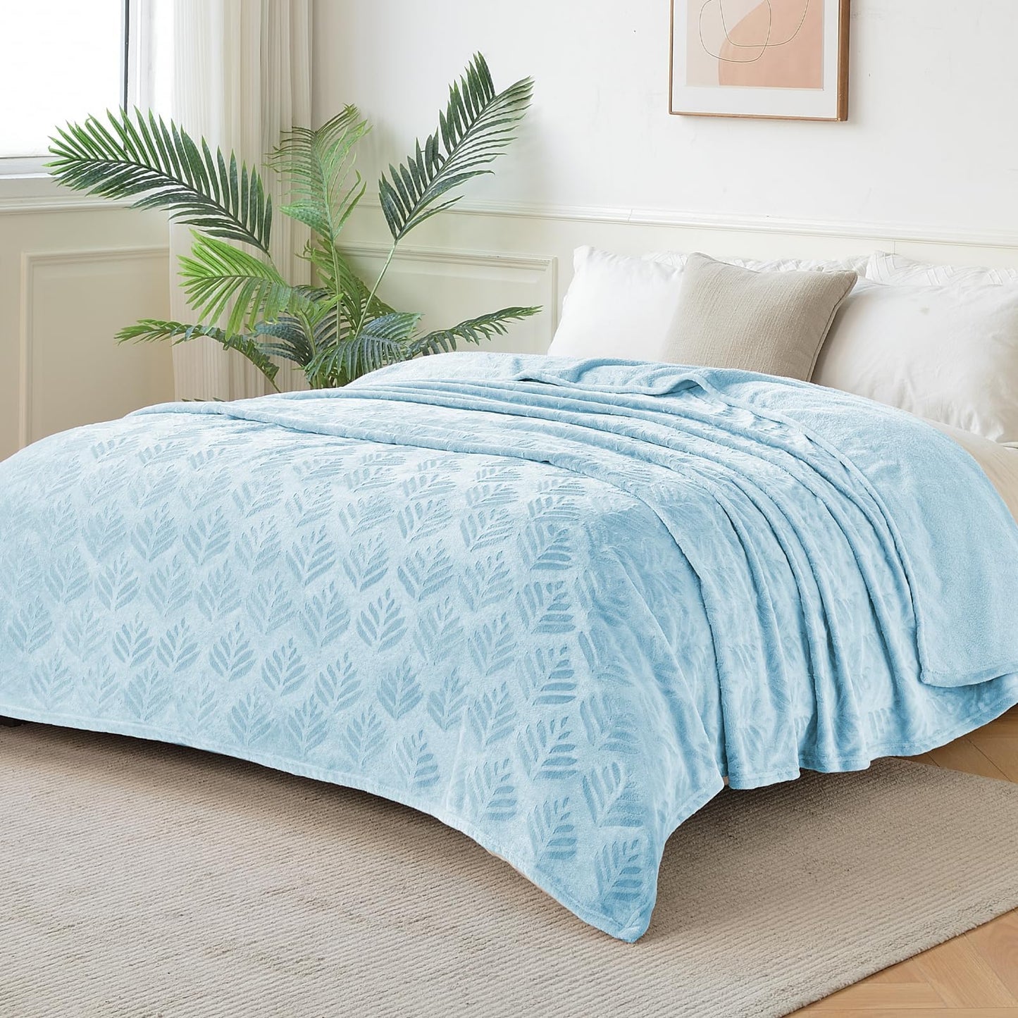 Exclusivo Mezcla Twin Size Fleece Blanket for Bed, Leaves Pattern Super Soft and Cozy Blankets, Plush Fuzzy Lightweight, Ice Blue, 60"x80"