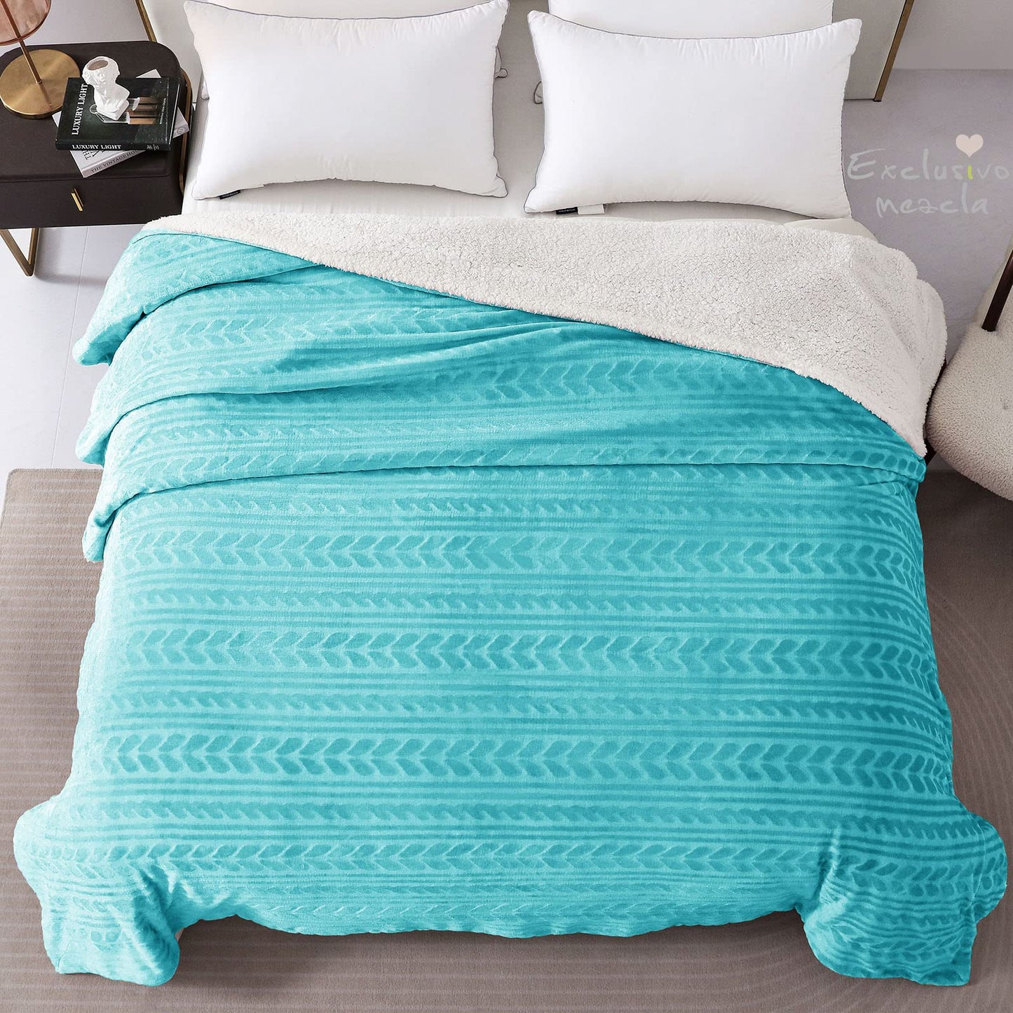 Exclusivo Mezcla King Size Sherpa Fleece Bed Blanket, Reversible Velvet Warm Blankets for Bed Couch Sofa, 90x104 Inches, Aqua Blue