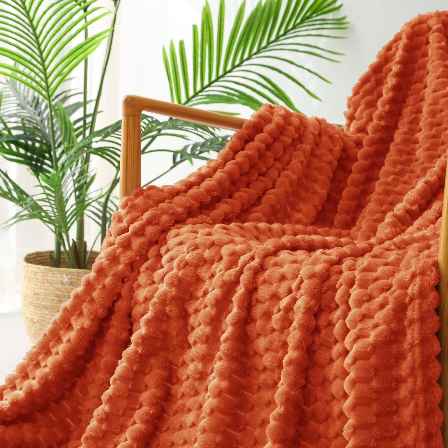 Exclusivo Mezcla Fleece California King Blanket for Bed, Oversized Fuzzy Burnt Orange Bed Blankets, Soft Cozy Plush Sofa Throws for All Seasons, 120x120 Inches