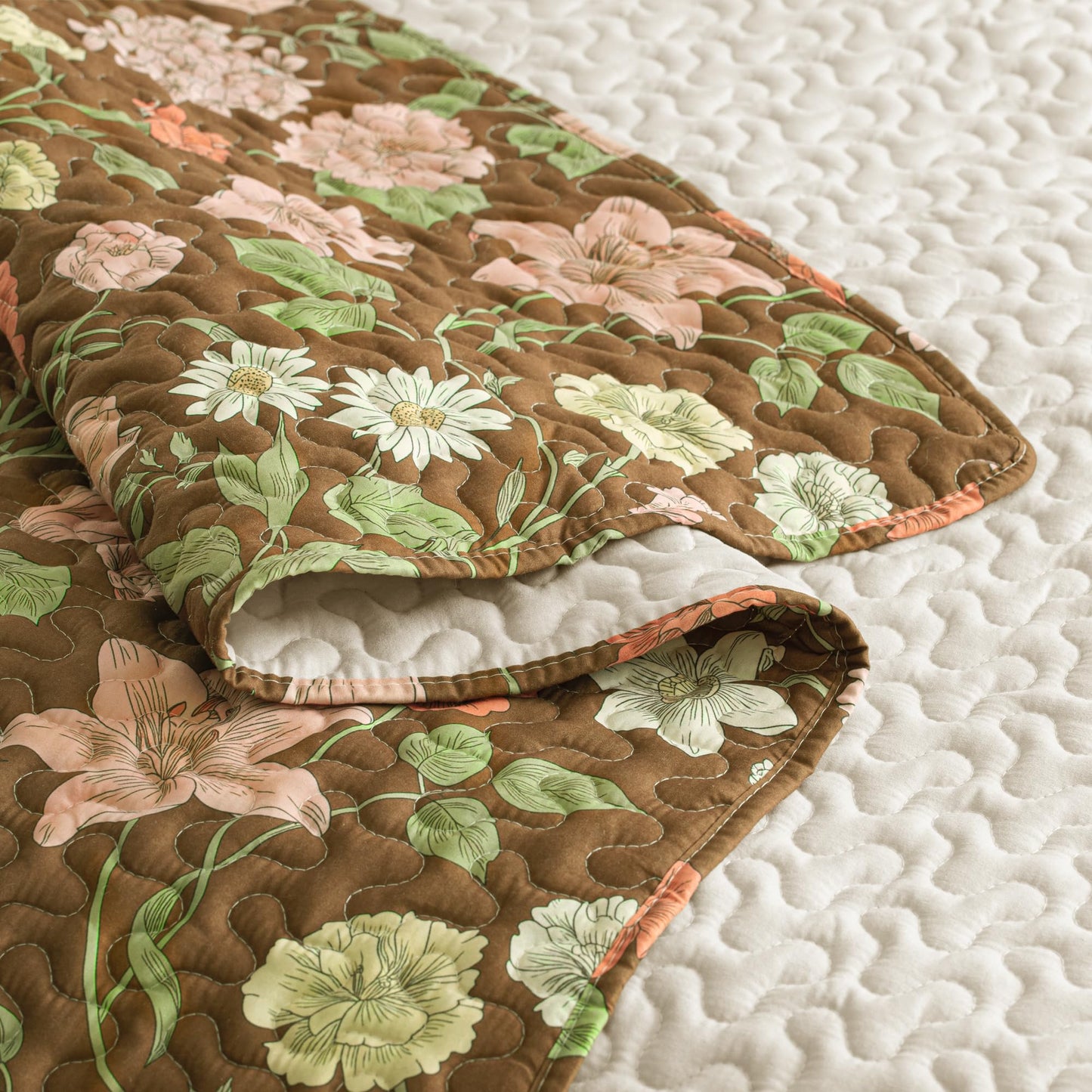 Exclusivo Mezcla Floral Quilt King Size, Brown King size Quilt Bedding set with Cottagecore Garden Pattern , Reversible Lightweight Spring Bedspreads Coverlets Bed Cover for All Seasons (104"x96")
