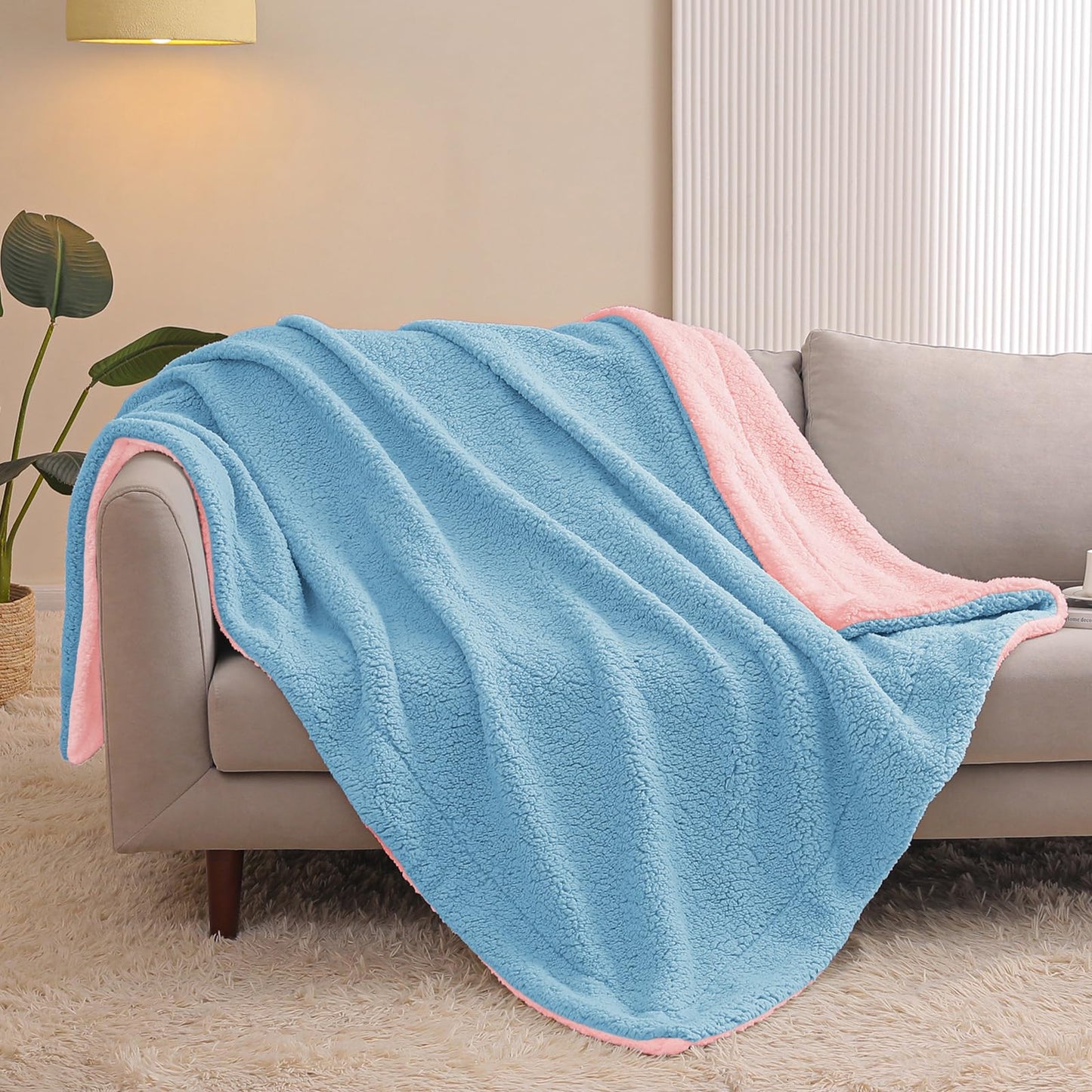 Exclusivo Mezcla Reversible Sherpa Throw Blanket for Couch, Thick and Warm Fleece Blankets for Winter, Soft Plush Fluffy, 50x60 Inches, Blue/ Light Pink