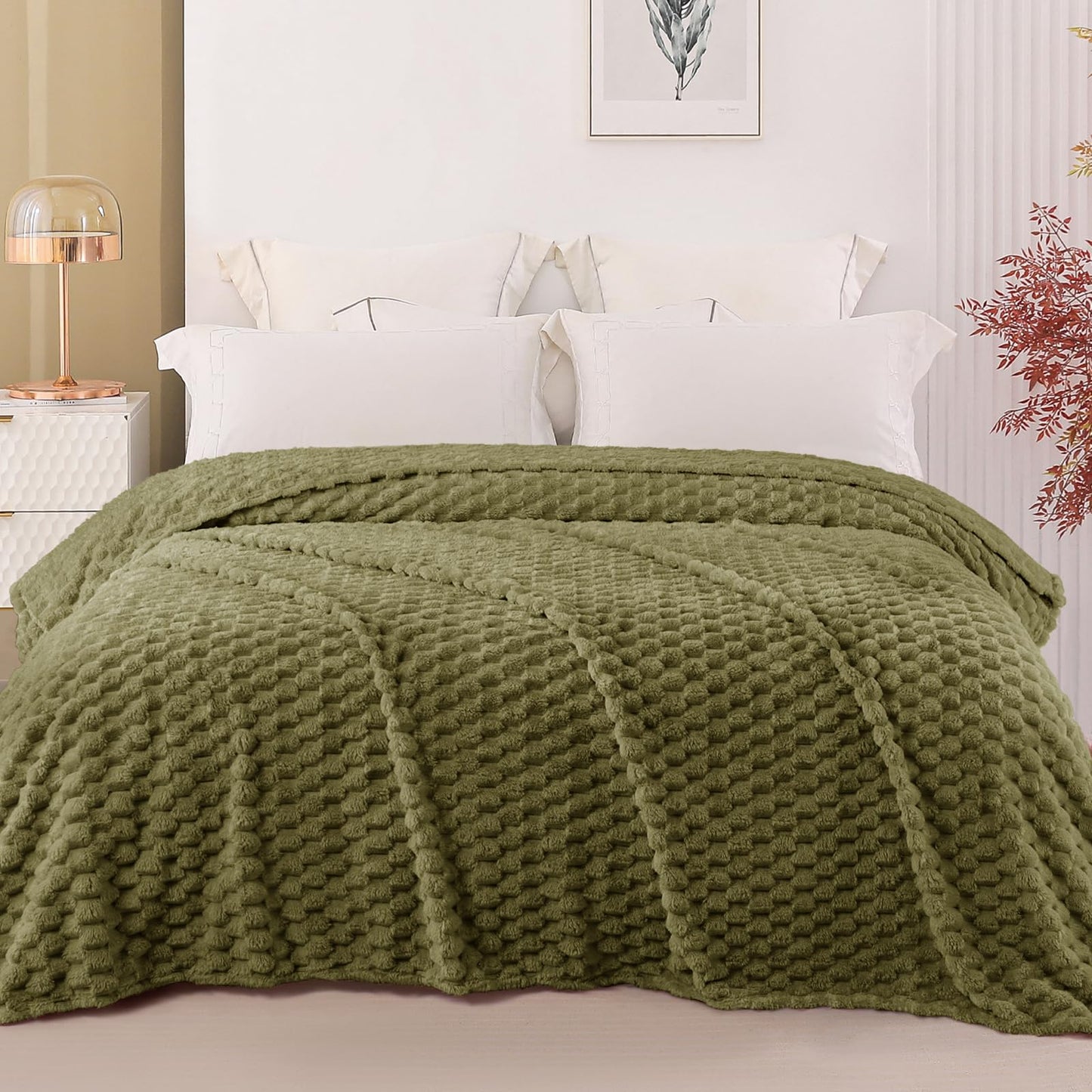 Exclusivo Mezcla Fleece Queen Blanket for Bed, Extra Large Fuzzy Olive Green Bed Blankets, Soft Cozy Plush Sofa Throws for All Seasons, 90x90 Inches