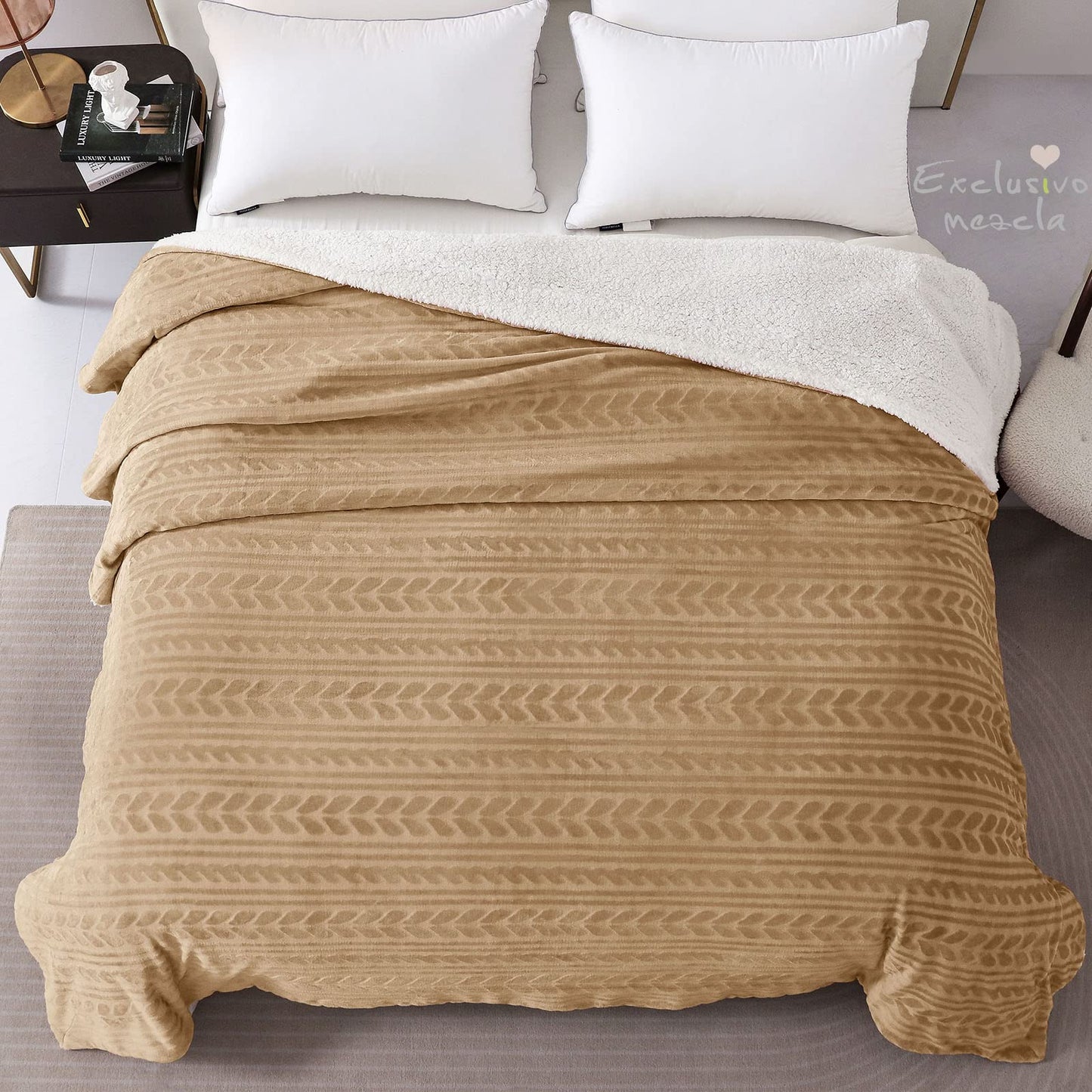 Exclusivo Mezcla King Size Sherpa Fleece Bed Blanket, Reversible Velvet Warm Blankets for Bed Couch Sofa, 90x104 Inches, Camel