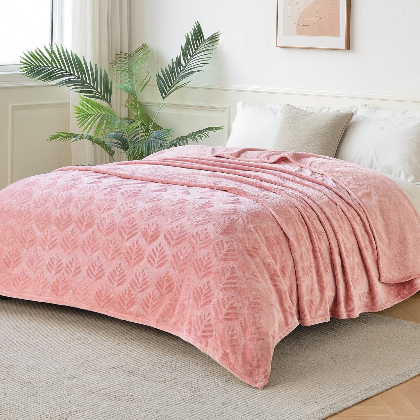 Exclusivo Mezcla King size Fleece Blanket for Bed, Super Soft and Warm Pink Blankets for All Seasons, Plush Fuzzy and Thick Flannel Fleece Bed Blanket, 90x104 Inch