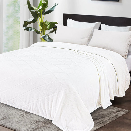 Exclusivo Mezcla Queen Size Flannel Fleece Blanket, 90x90 Inches Soft Diamond Geometry Pattern Velvet Plush Blanket for Bed, Cozy, Warm, Lightweight and Decorative White Blanket