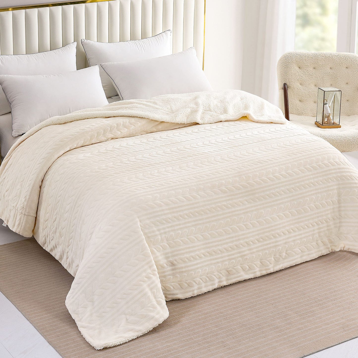 Exclusivo Mezcla Queen Size Sherpa Fleece Bed Blanket, Reversible Velvet Warm Blankets for Bed Couch Sofa, 90x90 Inches, Ivory