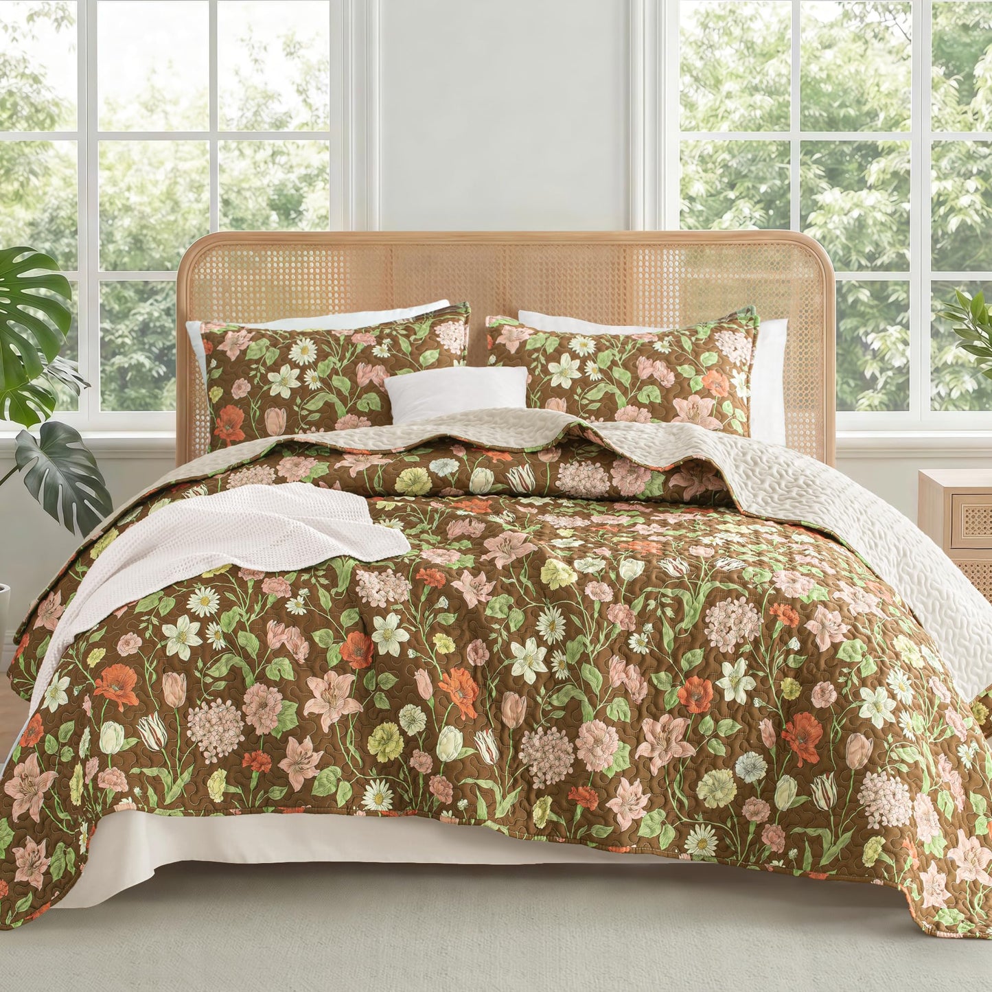 Exclusivo Mezcla Floral Quilt King Size, Brown King size Quilt Bedding set with Cottagecore Garden Pattern , Reversible Lightweight Spring Bedspreads Coverlets Bed Cover for All Seasons (104"x96")