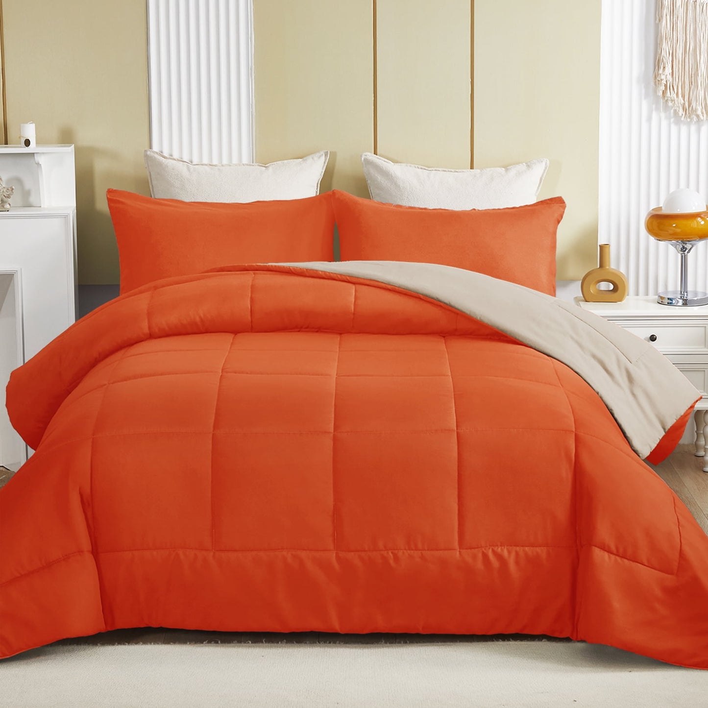 Exclusivo Mezcla Lightweight Reversible 3-Piece Comforter Set All Seasons, Down Alternative Comforter with 2 Pillow Shams, Queen Size, Burnt orange/Brich beige