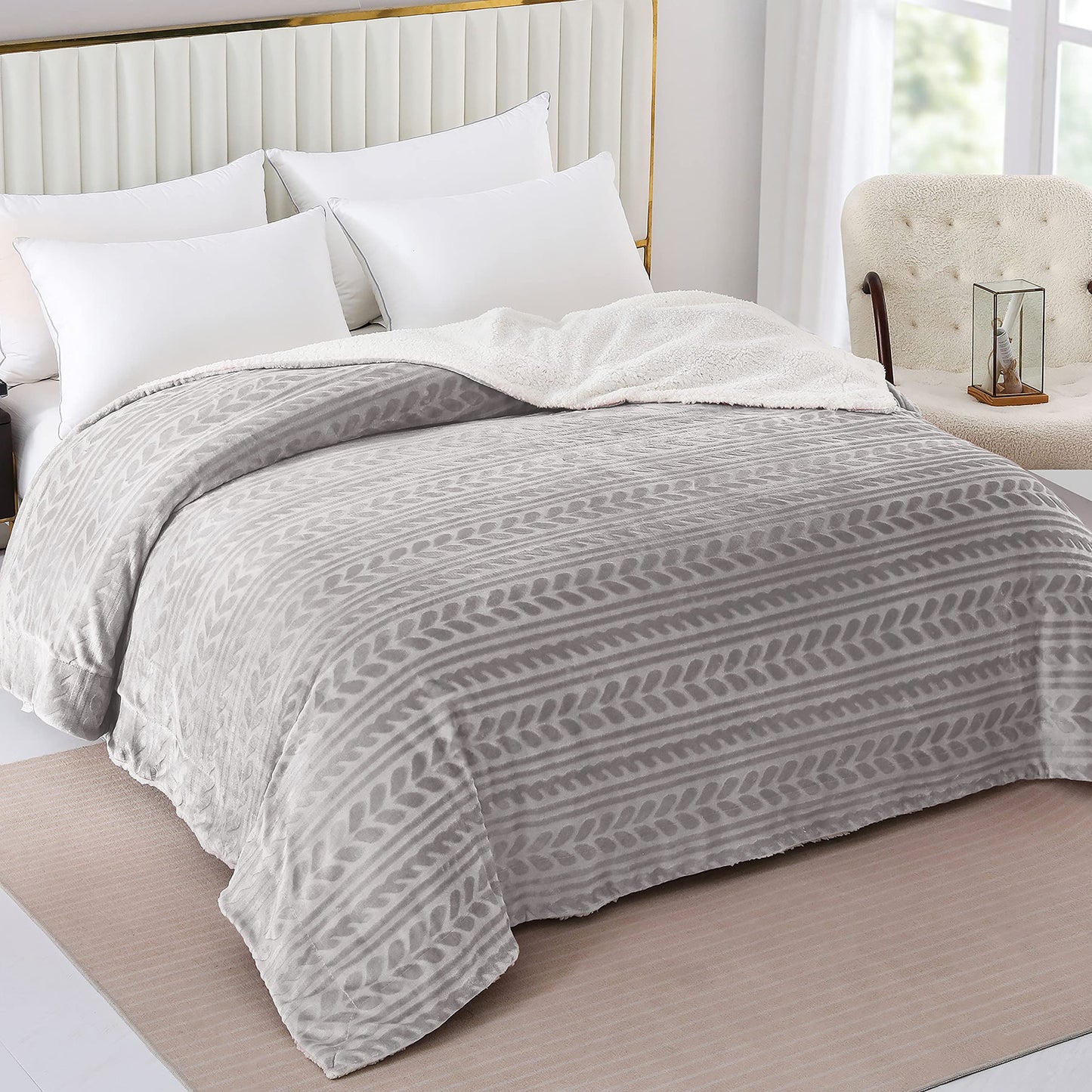 Exclusivo Mezcla Queen Size Sherpa Fleece Bed Blanket, Reversible Velvet Warm Blankets for Bed Couch Sofa, 90x90 Inches, Light Grey