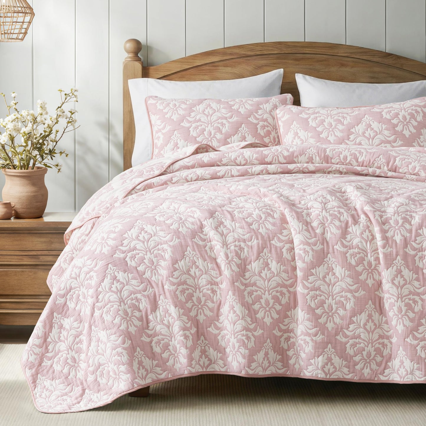 Exclusivo Mezcla Cotton Muslin Quilts Twin Size Pink, Soft Breathable Bedspread Lightweight Prewashed Bed Coverlet With 1 Pillow Sham, Boho Pattern Yarn Dyed Quilt Bedding Set for All Seasons