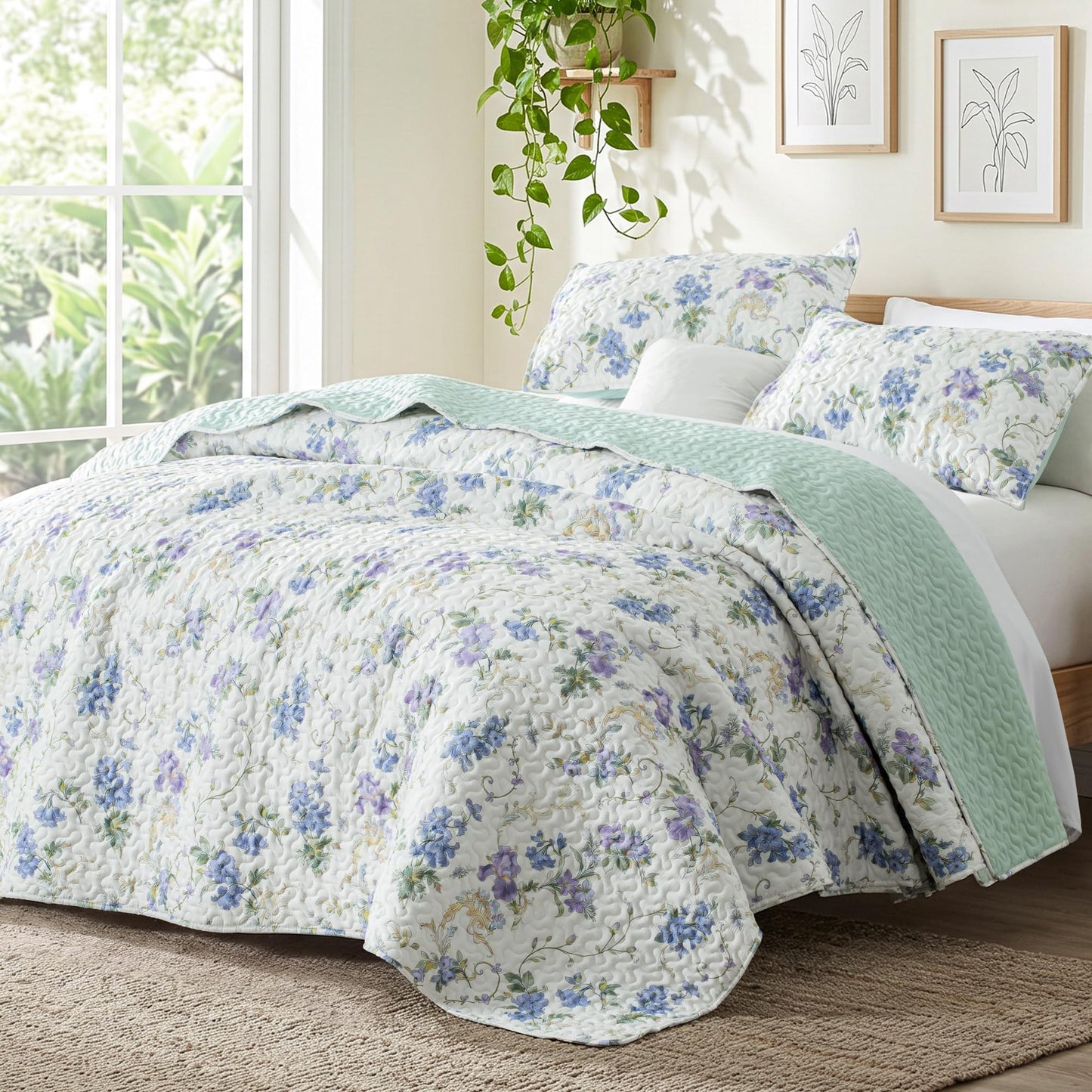 Exclusivo Mezcla Floral Quilts Queen Size, Faint Yellow Queen Quilt Bedding Set with Purple Floral & Vine Pattern, Reversible Lightweight Bedspreads Coverlets Bed Cover for All Seasons (92"x96")