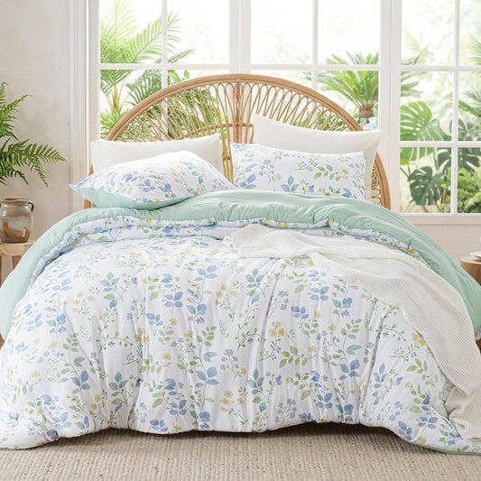 Exclusivo Mezcla Floral California King Comforter Set, 3 Pieces Lightweight Reversible Soft Bedding Comforters for All Seasons, White Botanical Flowers Pattern