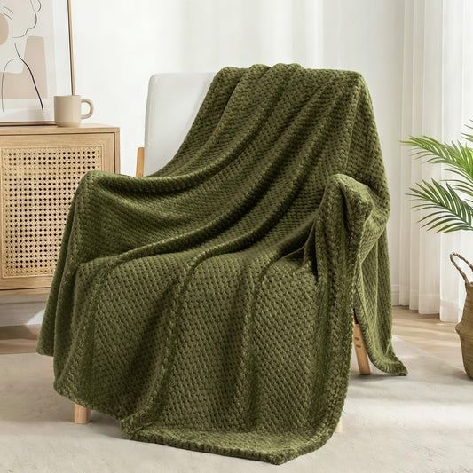 Exclusivo Mezcla Fleece Throw Blanket Extra Large, Super Soft and Warm Blankets for Couch, Sofa and Bed Waffle Textured, Cozy, Fuzzy and Lightweight (Olive Green, 50x70 Inches)
