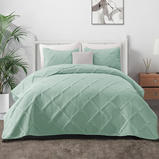 Exclusivo Mezcla Ultrasonic California King Quilt Set, 3-Piece Lightweight Bedspreads Modern Striped Coverlet, Mint Green