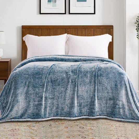 Exclusivo Mezcla Plush Fuzzy Fleece King Size Bed Blanket, Super Soft Fluffy and Thick Blankets for Travel Bed and Couch (Mixed Teal, 90x104 inches)
