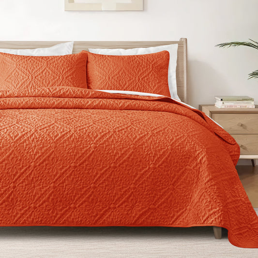Exclusivo Mezcla California King Quilt Bedding Set, Lightweight Soft Bedspreads Coverlets with 2 Pillow Shams, Modern Orange Oversized Quilts King Size for All Seasons