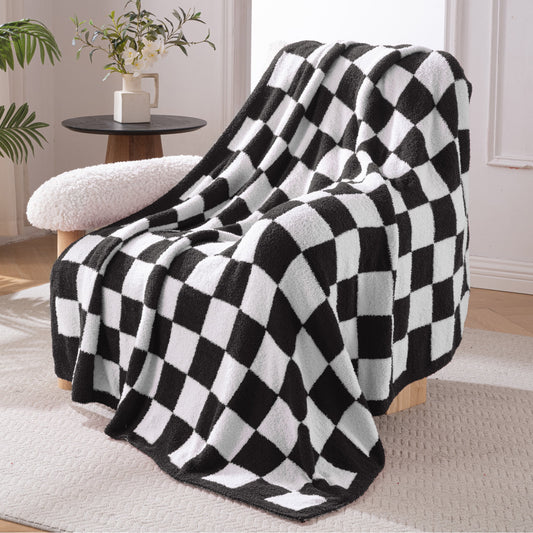 Exclusivo Mezcla Checkered Knit Throw Blanket, Ultra Soft Cozy Fluffy Checkerboard Blankets, Lightweight Fuzzy Plush Throw for Couch and Bed, Black, 50"x60"