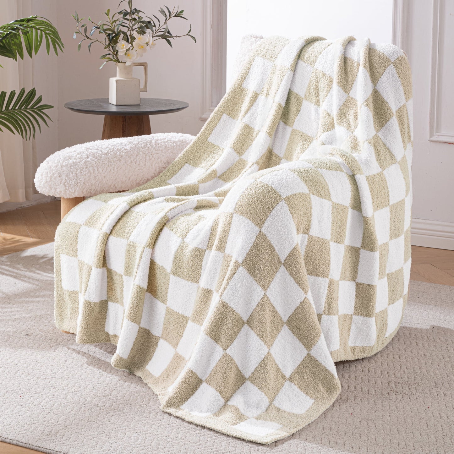 Exclusivo Mezcla Checkered Knit Throw Blanket, Ultra Soft Cozy Fluffy Checkerboard Blankets, Lightweight Fuzzy Plush Throw for Couch and Bed, Khaki, 50"x60"