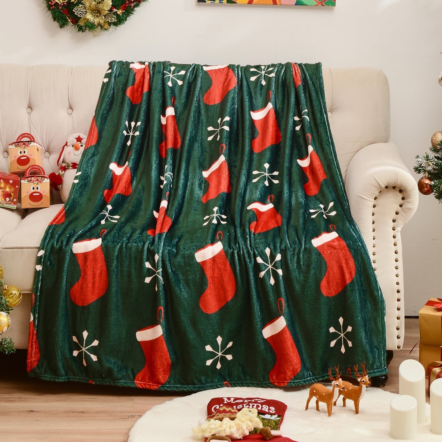 Exclusivo Mezcla Fleece Twin Blanket for Bed, Ultra Plush Christmas Holiday Printed Velvet Blankets,Lightweight and Cozy-60"x80"(Green Boots)