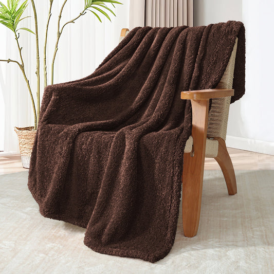 Exclusivo Mezcla Fuzzy Fleece Throw Blanket for Couch Sofa, Lightweight Fluffy Solid Velvet Blanket, Suitable for All Seasons, 50x60 Inches, Coffee