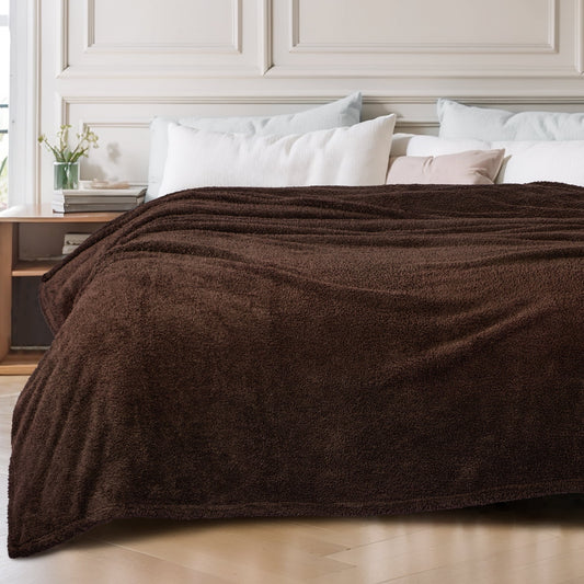 Exclusivo Mezcla Fuzzy Fleece Bed Blanket, Lightweight Fluffy Solid Velvet Blankets Queen Size, Suitable for All Seasons, 90x90 Inches, Coffee