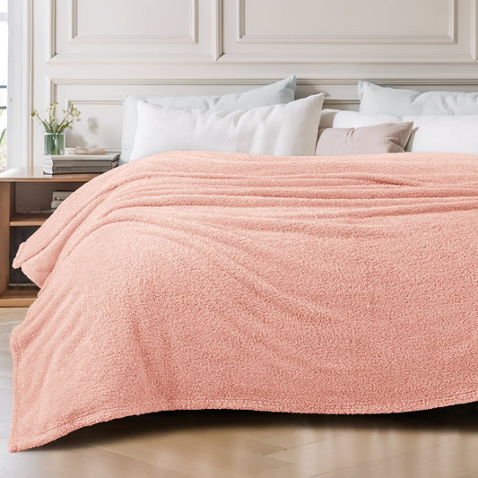 Exclusivo Mezcla Fuzzy Fleece Bed Blanket, Lightweight Fluffy Solid Velvet Blankets Queen Size, Suitable for All Seasons, 90x90 Inches, Light Pink