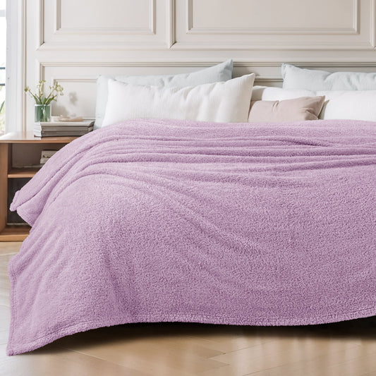 Exclusivo Mezcla Fuzzy Fleece Bed Blanket, Lightweight Fluffy Solid Velvet Blankets Queen Size, Suitable for All Seasons, 90x90 Inches, Light Purple