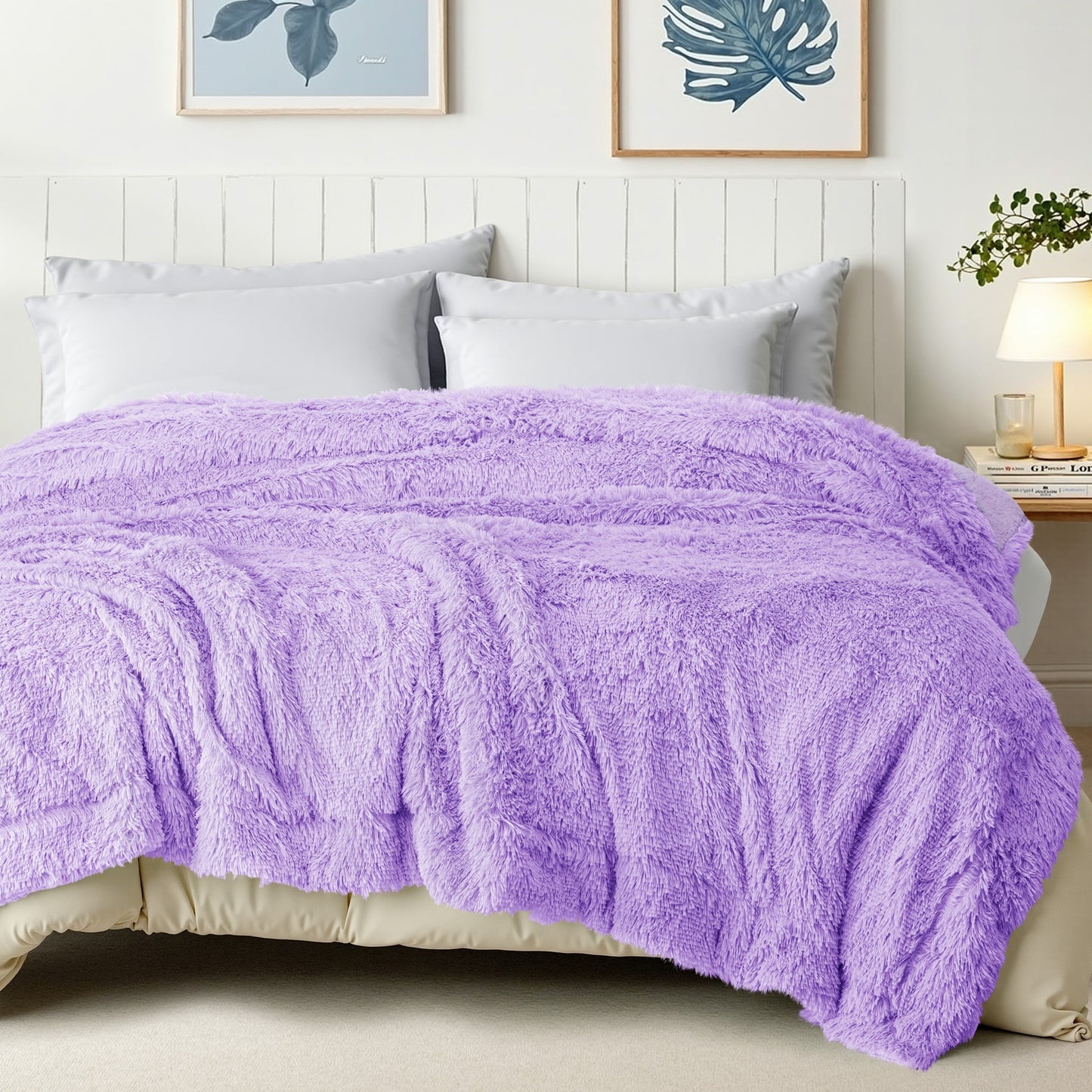 Exclusivo Mezcla Fuzzy Faux Fur Bed Blanket King Size, Reversible Shaggy Sherpa Fleece Blankets,Fluffy Plush Warm Throws for Couch, Bed, 90X104 Inches, Light Purple