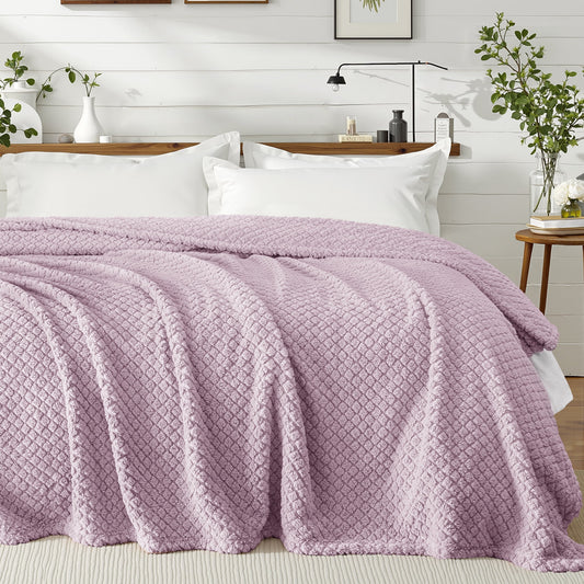 Exclusivo Mezcla King Size Flannel Fleece Blanket, Super Soft Jacquard Bed Blanket, Lightweight Fuzzy Warm for All Seasons, 90x104 Inches, Lilac Purple