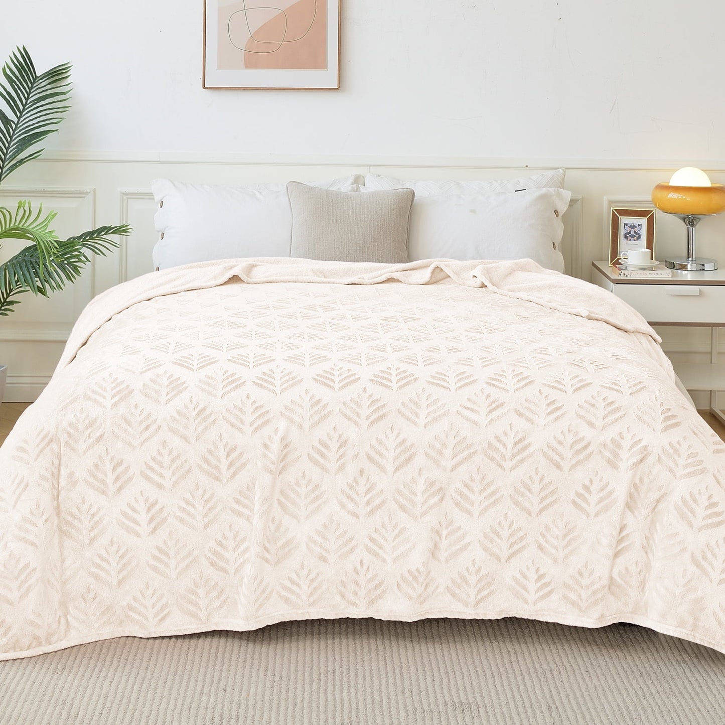 Exclusivo Mezcla King Size Fleece Blanket for Bed, Leaves Pattern Super Soft and Cozy Blankets, Plush Fuzzy Lightweight, Ivory, 90"x104"