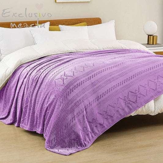 Exclusivo Mezcla King Size Soft Bed Blanket, Warm Fuzzy Luxury Bed Blankets, Decorative Geometry Pattern Plush Throw Blanket for Bed, 90x104 Inches, Lilac Purple