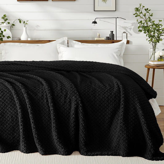 Exclusivo Mezcla Queen Size Flannel Fleece Blanket, Super Soft Jacquard Bed Blanket, Lightweight Fuzzy Warm for All Seasons, 90x90 Inches, Black