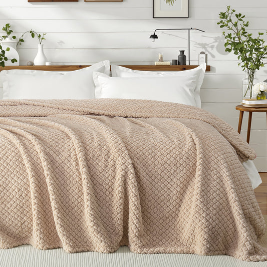 Exclusivo Mezcla Queen Size Flannel Fleece Blanket, Super Soft Jacquard Bed Blanket, Lightweight Fuzzy Warm for All Seasons, 90x90 Inches, Camel