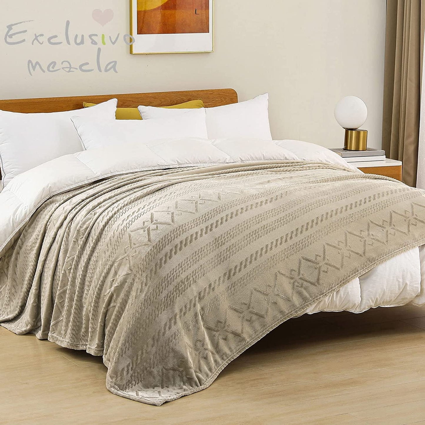 Exclusivo Mezcla Queen Size Soft Bed Blanket, Warm Fuzzy Luxury Bed Blankets, Decorative Geometry Pattern Plush Throw Blanket for Bed, 90x90 Inches, Champagne