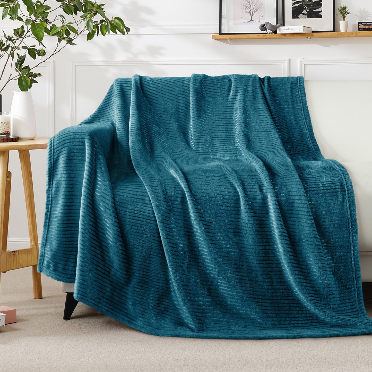 Exclusivo Mezcla Soft Throw Blanket, 50"x60", Teal
