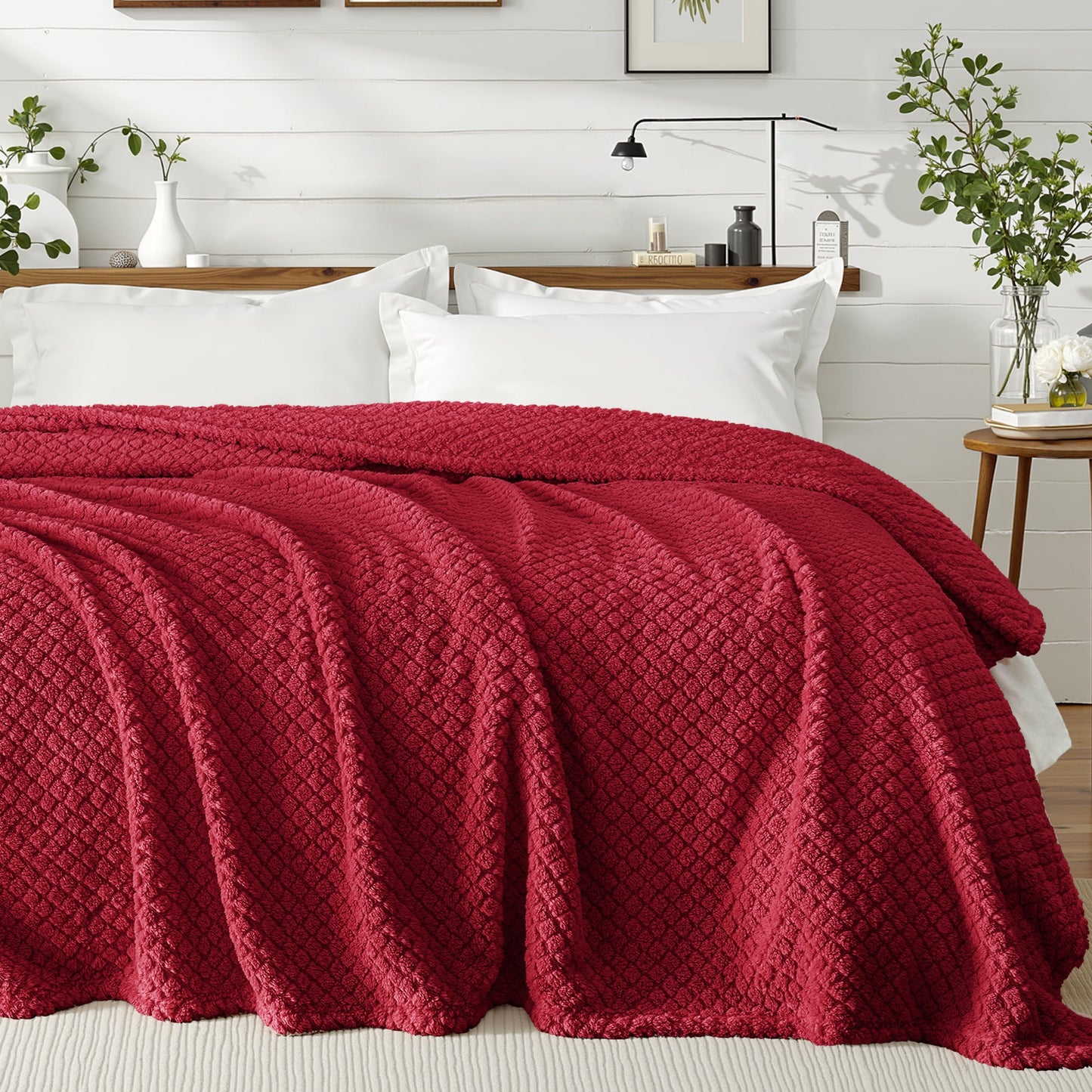 Exclusivo Mezcla Twin Size Flannel Fleece Blanket, Super Soft Jacquard Bed Blanket, Lightweight Fuzzy Warm for All Seasons, 60x80 Inches, Deep Red